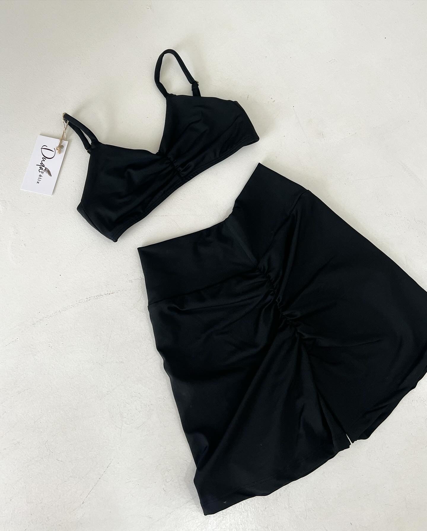 Short Maia preto